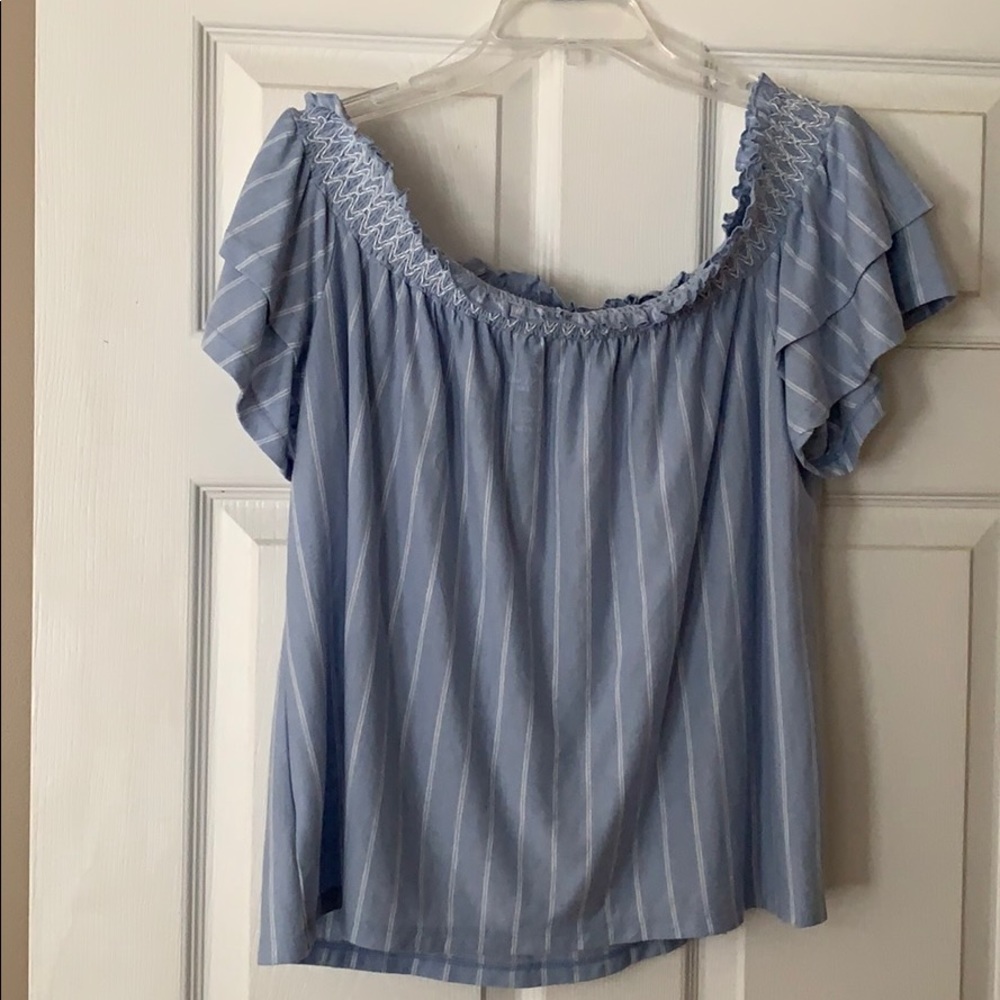 American Eagle off the shoulder Soft & Sexy Tee